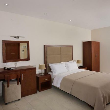 Aktaion Hotel Tolón Esterno foto